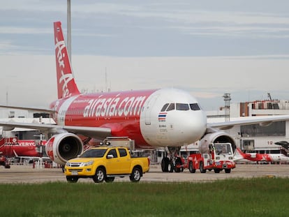 Un avión de la compañía AirAsia en Tailandia. 