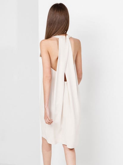 Vestido de Uterqüe (125 euros).