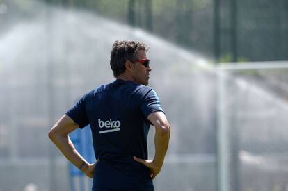 Luis Enrique, durante la sesión de entrenamiento de este viernes.