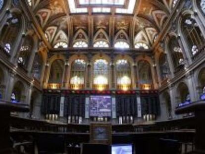 Interior de la Bolsa de Madrid.