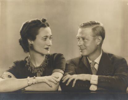 Eduardo y Wallis Simpson, duques de Windsor, retratados por Dorothy Wilding en una imagen de la exposición 'Love Stories' en el Hermitage de los Países Bajos.