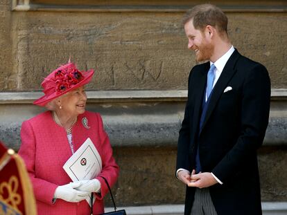 Isabel II y Enrique de Inglaterra, en la boda de lady Gabriella Windsor y Thomas Kingston, el 18 de mayo de 2019.