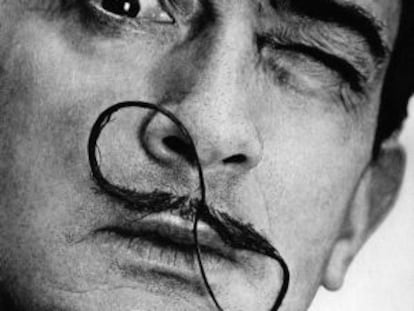 Retrato de Salvador Dalí.