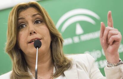 La presidenta de la Junta de Andalucía, Susana Díaz, durante la visita el pasado día 28 al Hospital de Alta Resolución de Utrera (Sevilla),
