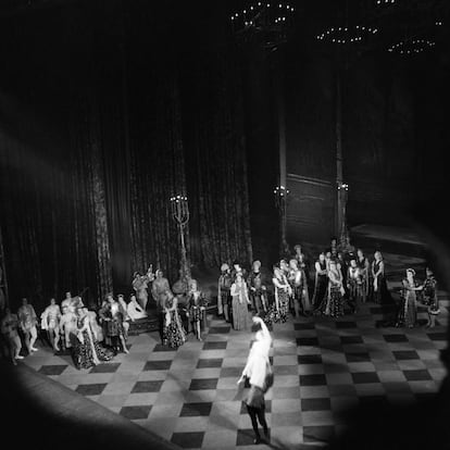Actuación de los bailarines del Teatro Bolshói de Moscú, en marzo de 1947, con motivo de la conferencia de los Cuatro Grandes que reunió a los ministros de Asuntos Exteriores de los países vencedores de la Segunda Guerra Mundial.