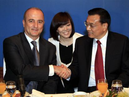 Miguel Sebastián junto Li Keqiang en una visita del viceprimer ministro chino en 2011.