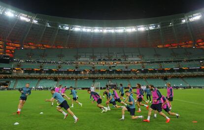 Entrenamiento del Chelsea en el Estadio Olímpico de Bakú.