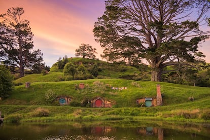 Hobbiton, el pueblo de los 'hobbits' creado por el director Peter Jackson para 'El señor de los anillos', en la isla Norte de Nueva Zelanda.