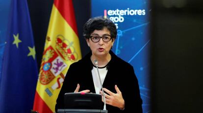 La ministra de Asuntos Exteriores, Arancha González Laya, analiza el acuerdo del Brexit el lunes.