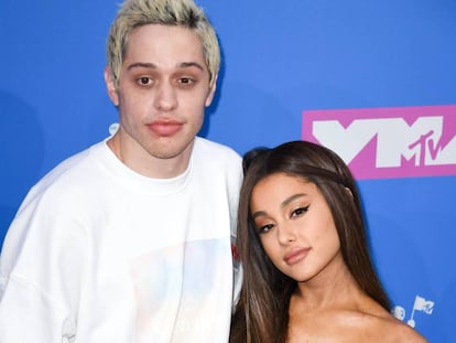 Pete Davidson y Ariana Grande en los MTV Video Music Awards, en Nueva York, el pasado agosto.