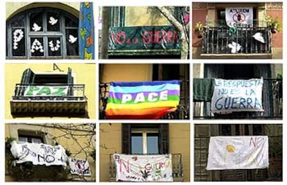 Balcones de Barcelona decorados con pancartas contrarias  a la guerra contra Irak.