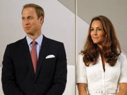 El príncipe Guillermo de Inglaterra y su esposa Catalina, duques de Cambridge, asisten hoy a la inauguración de una fábrica de Rolls Royce en Singapur.