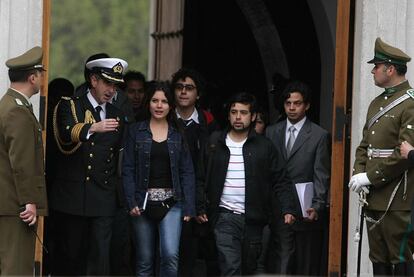 Representantes de los estudiantes acuden a La Moneda para reunirse con el presidente Piñera.