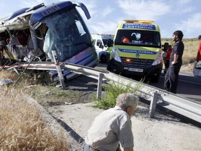 Accidente de un autobús en el trayecto entre Serranillos, al sur de Ávila, y la capital abulense, el ocho de julio de 2013