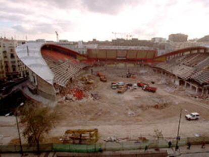 Trabajos de demolición en el Palacio de los Deportes