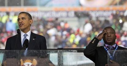 Jantjie, durante su fallida traducción del discurso de Obama.