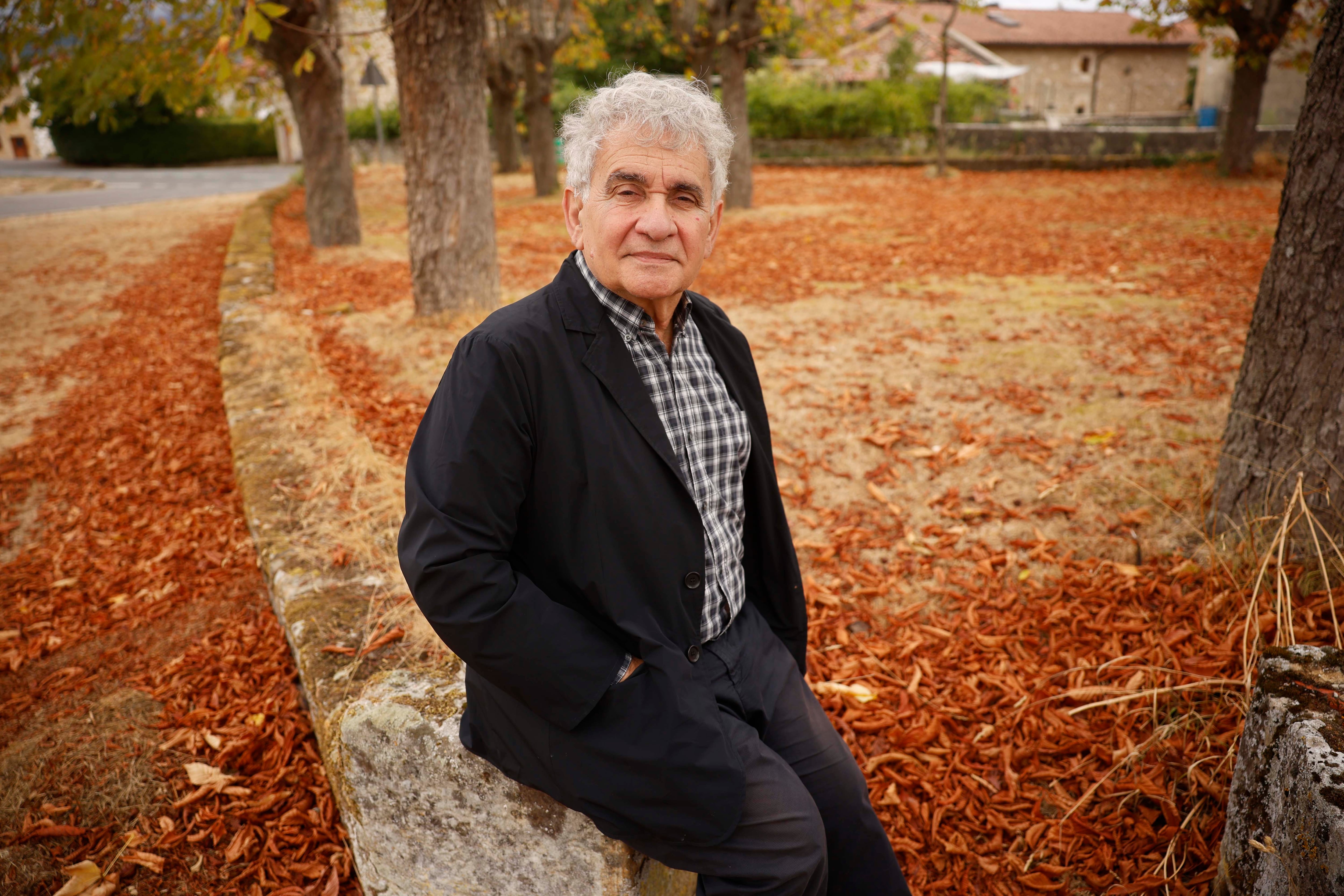 “Urtain era un príncipe del deporte rural, era el más fuerte del País Vasco, y muy ágil”, dice Atxaga, que posa el pasado septiembre en Vitoria-Gazteiz.