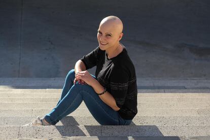 Celia Rodríguez, joven mostoleña afectada por alopecia.
