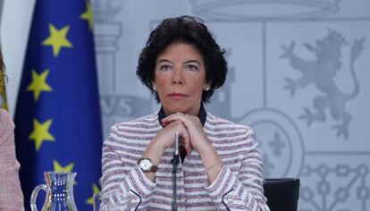 Isabel Celáa, en la rueda de prensa tras en Consejo de Ministros.