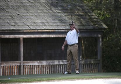 Jiménez, tras fallar un putt en el hoyo 11.