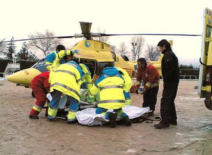 El helicóptero del Summa, durante una intervención sanitaria.