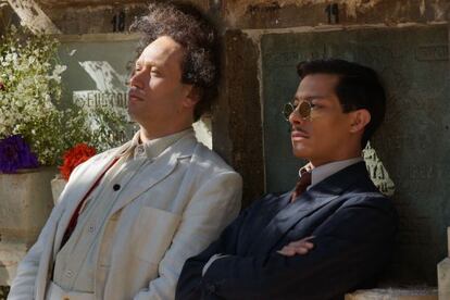 Elmer Bäck (como Eisenstein) y Luis Alberti, en 'Eisenstein en Guanajato'.