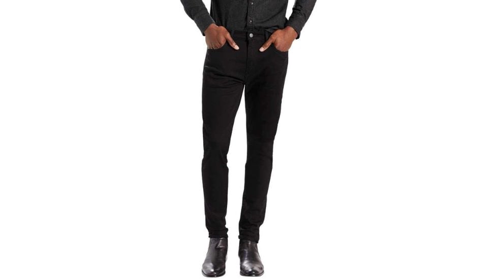 Vaqueros '512 Slim Taper' de Levi’s en color negro.