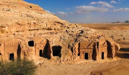 Panteones en Madain Saleh.