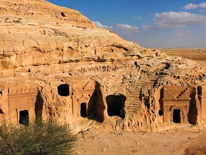 Panteones en Madain Saleh.