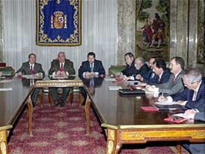 Reunión con el delegado del Gobierno, Francisco Javier Ansuátegui
