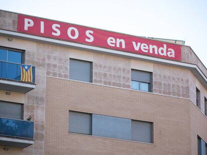 Edificio con pisos en venta en Barcelona.