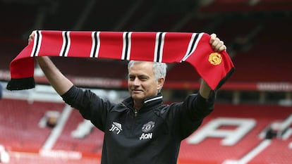 Mourinho, en su presentación en Manchester.