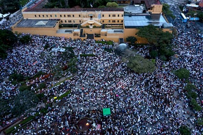 La oposición sale a la calle en Costa Rica en defensa de la independencia judicial | EL PAÍS América