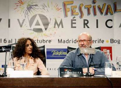 La cantante Rosario y el escritor Daniel Samper, en la presentación del festival, ayer, en Madrid.