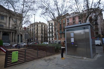 Lavabo público en Pla del Palau.