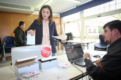 La votación de la diputada Rocío Martínez-Sampere.