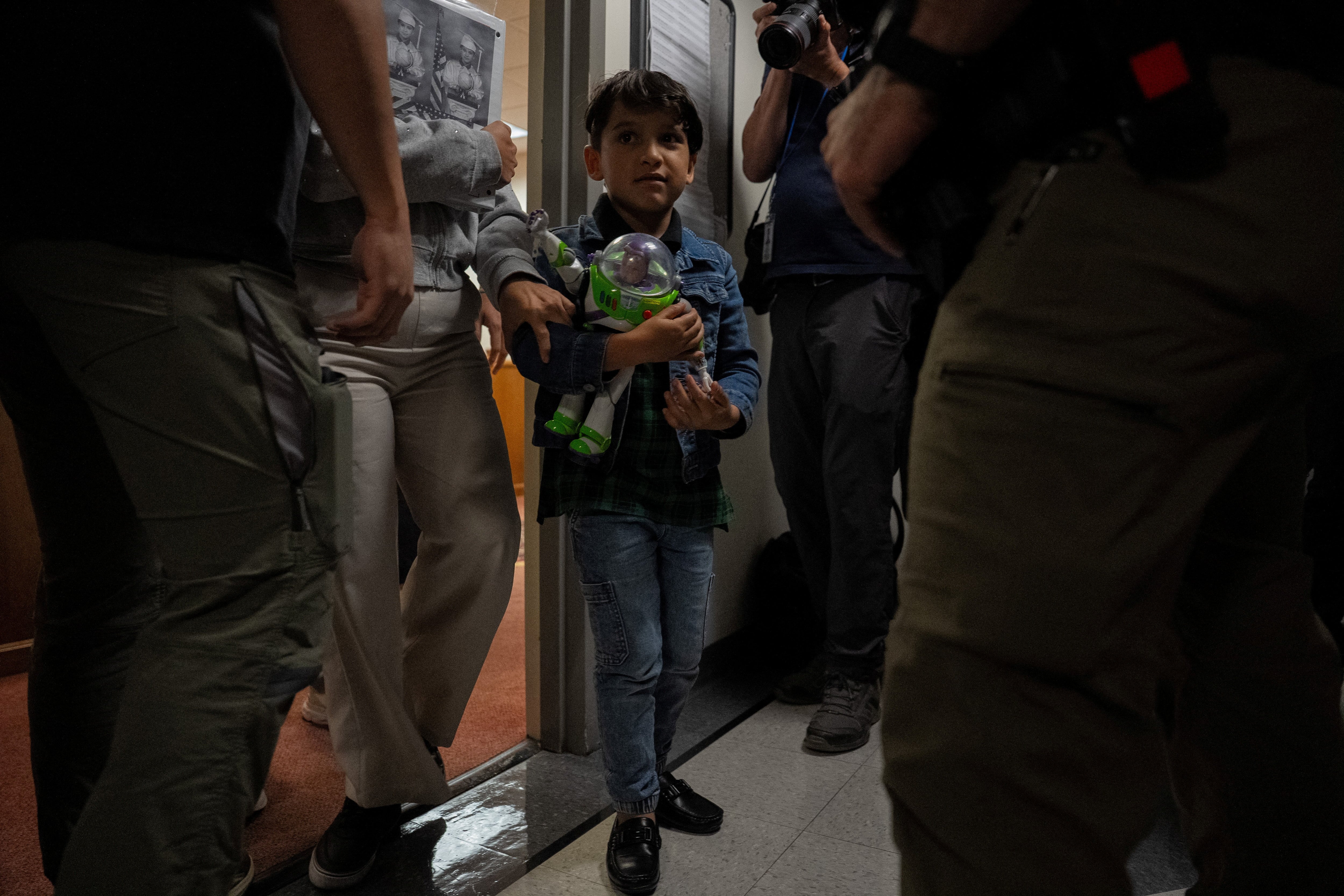 Más de 500 bebés y niños han sido detenidos por el ICE desde el regreso de Trump a la presidencia