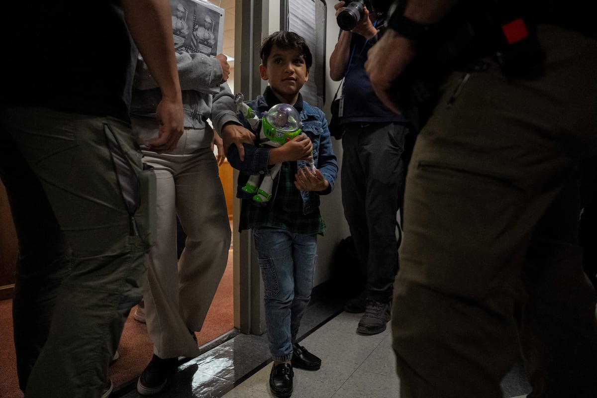 Más de 500 bebés y niños han sido detenidos por el ICE desde el regreso de Trump a la presidencia