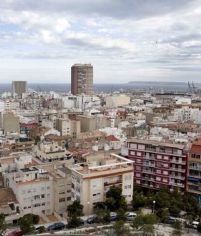 La ciudad de Alicante, desde el Castillo de San Fernando.