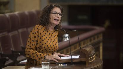 La ministra de Hacienda, María Jesús Montero, en el Congreso de los Diputados.