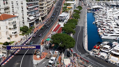 El trazado urbano del GP de Mónaco es legendario, el público se reúne en gradas y balcones y la música no deja de sonar en los yates amarrados en Port Hercule.