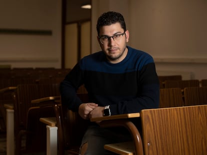 Alexandre Sotelino en un aula de la Universidad de Santiago de Compostela, el pasado miércoles.