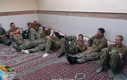 Los marinos estadounidenses retenidos en Irán.