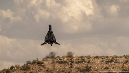 Imagen de un Roadrunner de Anduril durante un despegue vertical.