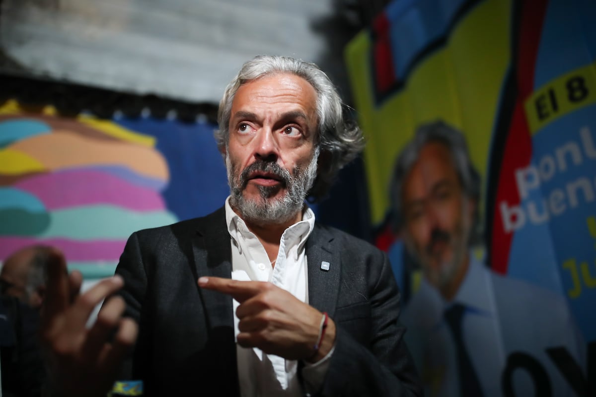 Juan Daniel Oviedo, el tecnócrata 'gomelo' que quiere llegar a la  Vicepresidencia | Elecciones Presidenciales Colombia | EL PAÍS América  Colombia