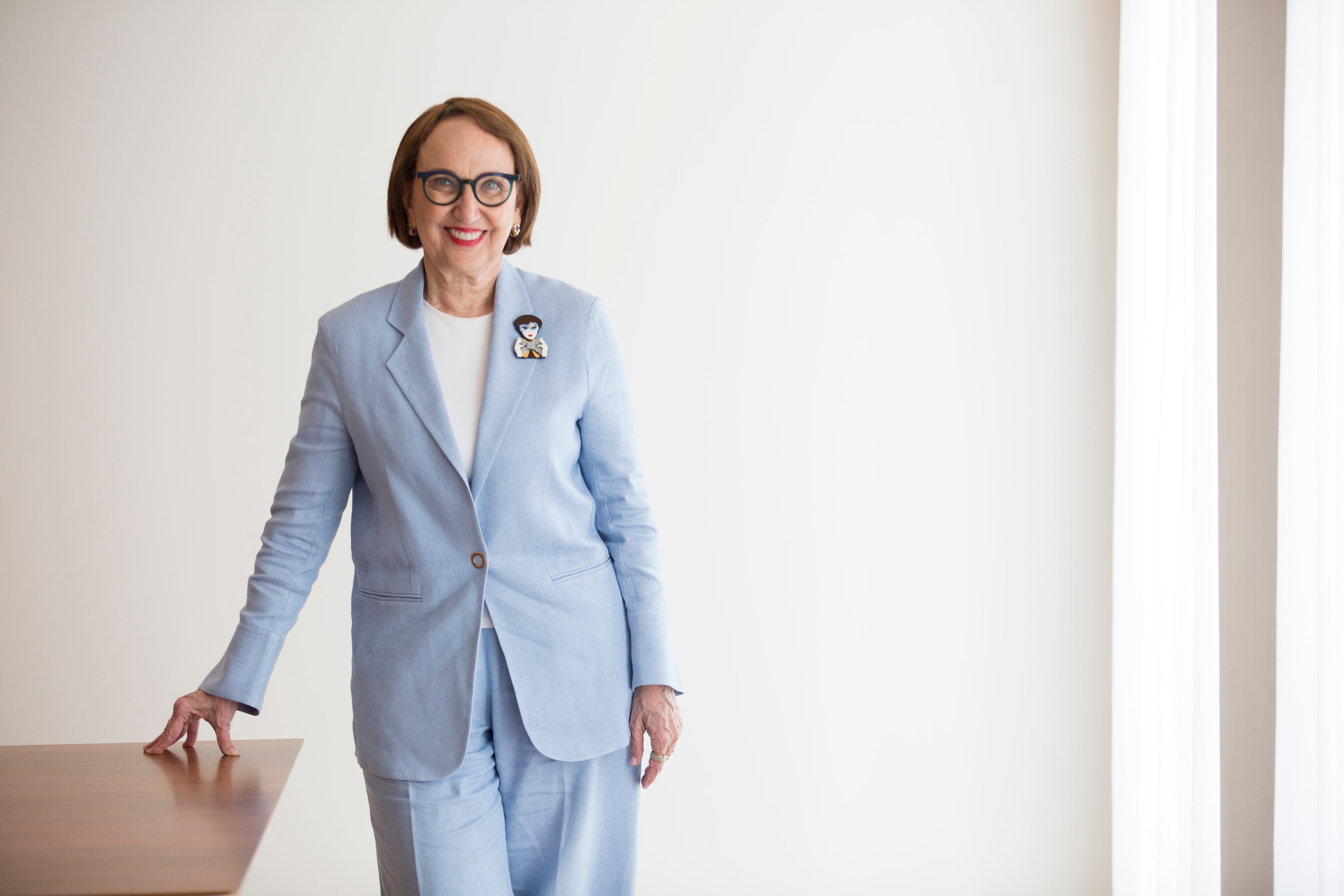 La candidata a secretaria general de la ONU posa tras la entrevista.