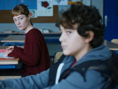 Leonie Benesch y el actor infantil Leonard Stettnisch, en 'https://english.elpais.com/culture/'.