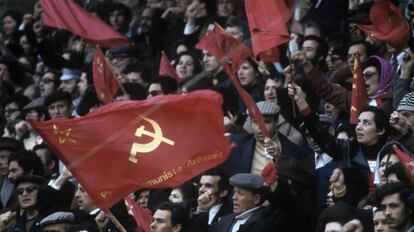 Manifestação do Partido Comunista Português em Lisboa no dia 1º de março de 1975