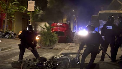 Imagen de los destrozos en el barrio de Gràcia.