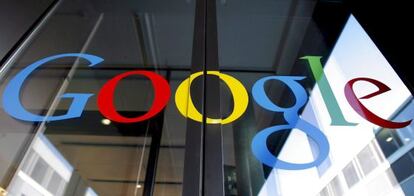 Los eurodiputados populares y socialistas votaron a favor de exigir a Google que separe sus actividades.